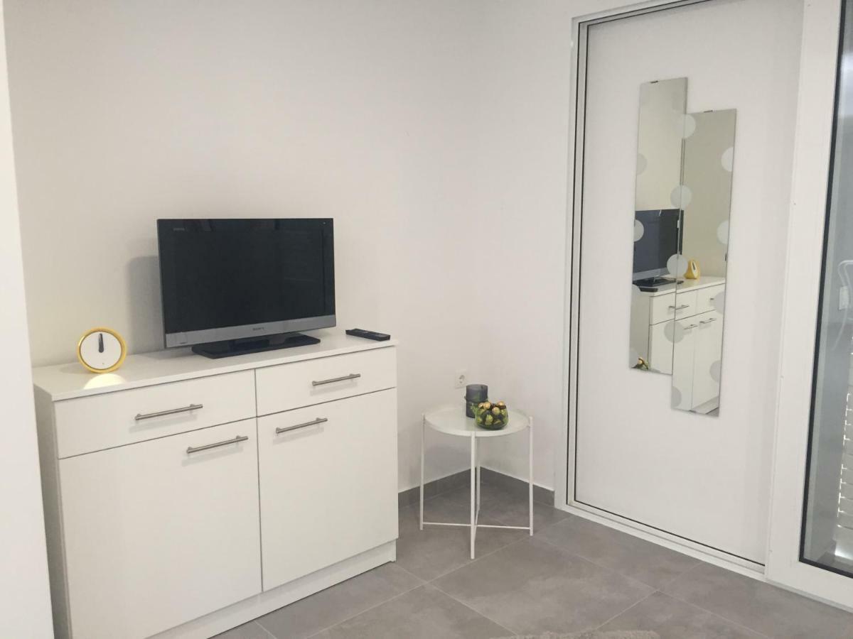 Apartman Zeljka Leilighet Podgora Eksteriør bilde